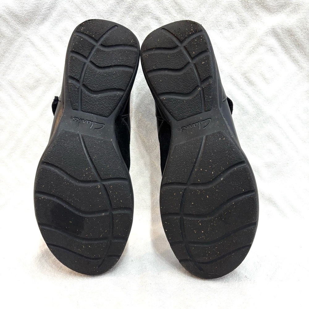 Clarks Black Leather Flats with Strap - Picture 5 of 11